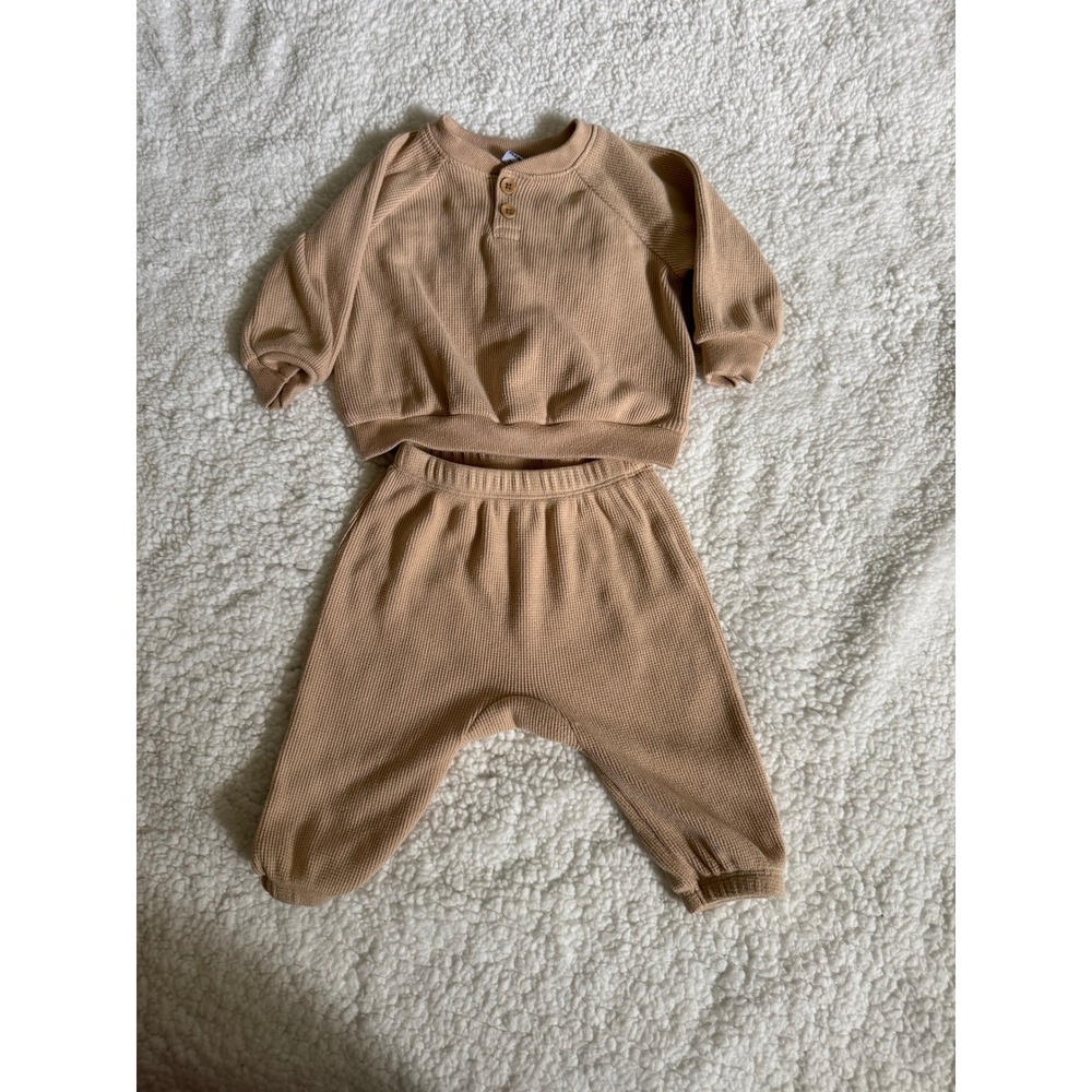 Old Navy Waffle Knit Set Kids 3-6M Tan Excellent Henley Thermal Joggers